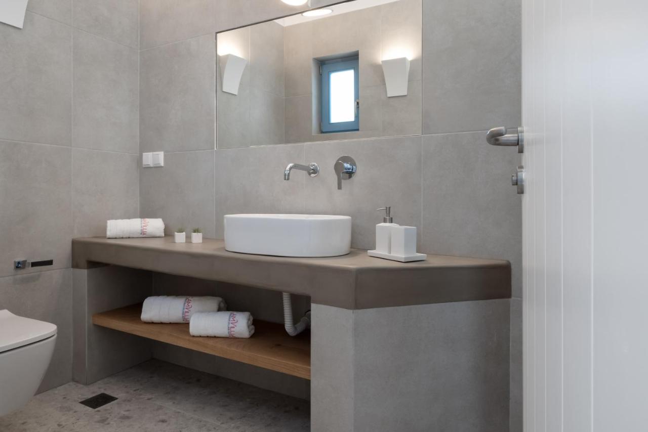 Camvillia Donoussa Village Suites ภายนอก รูปภาพ