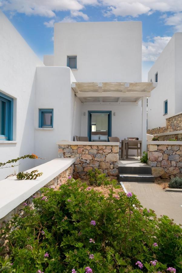 Camvillia Donoussa Village Suites ภายนอก รูปภาพ
