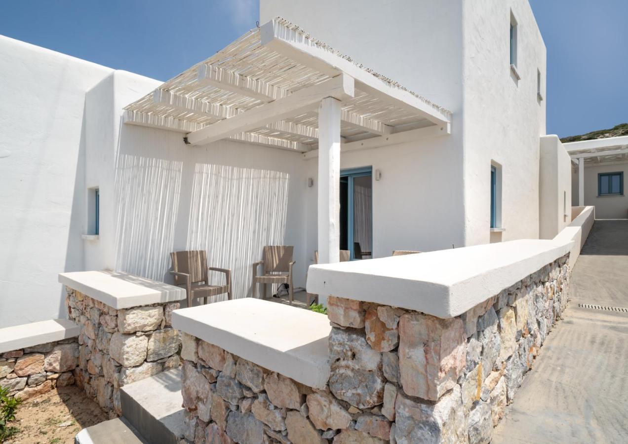 Camvillia Donoussa Village Suites ภายนอก รูปภาพ